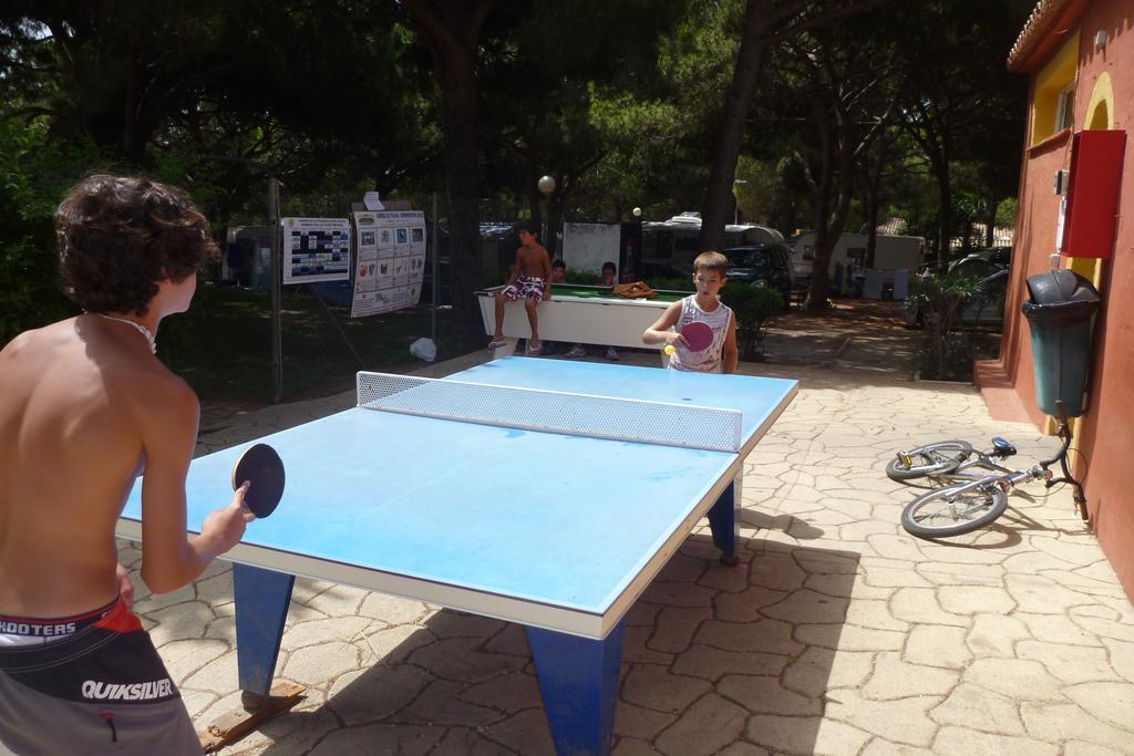 Complejo Turistico & Camping Cabopino Marbella Ngoại thất bức ảnh