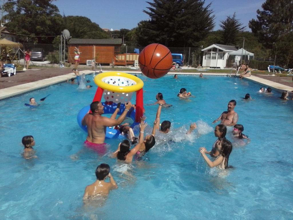 Complejo Turistico & Camping Cabopino Marbella Ngoại thất bức ảnh
